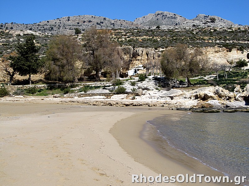 Αριστερή πλευρά της παραλίας